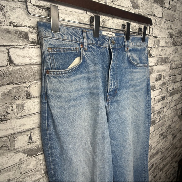 EUC Reformation Cary High Rise Slouchy Wide Leg Light Wash Blue Jeans Sz 31 - Picture 3 of 16